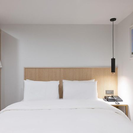Hotel Bellus Busan Bagian luar foto