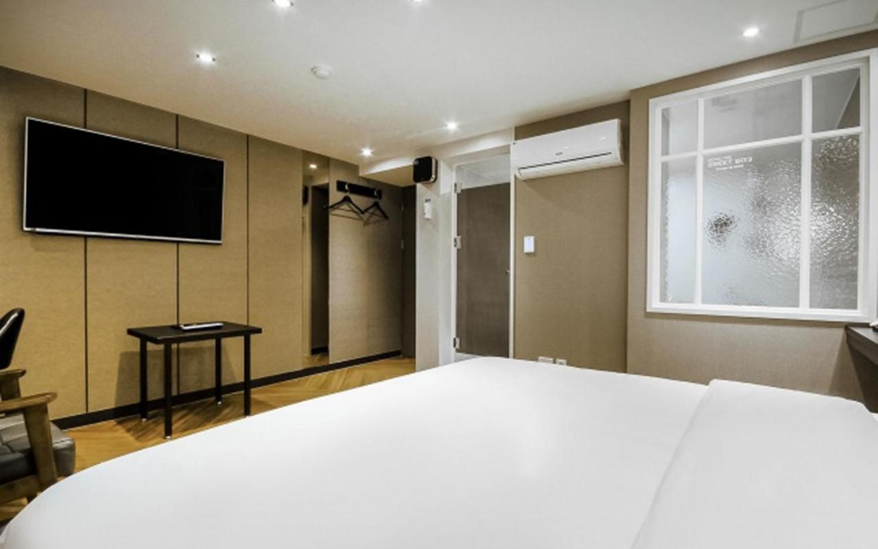 Hotel Bellus Busan Bagian luar foto