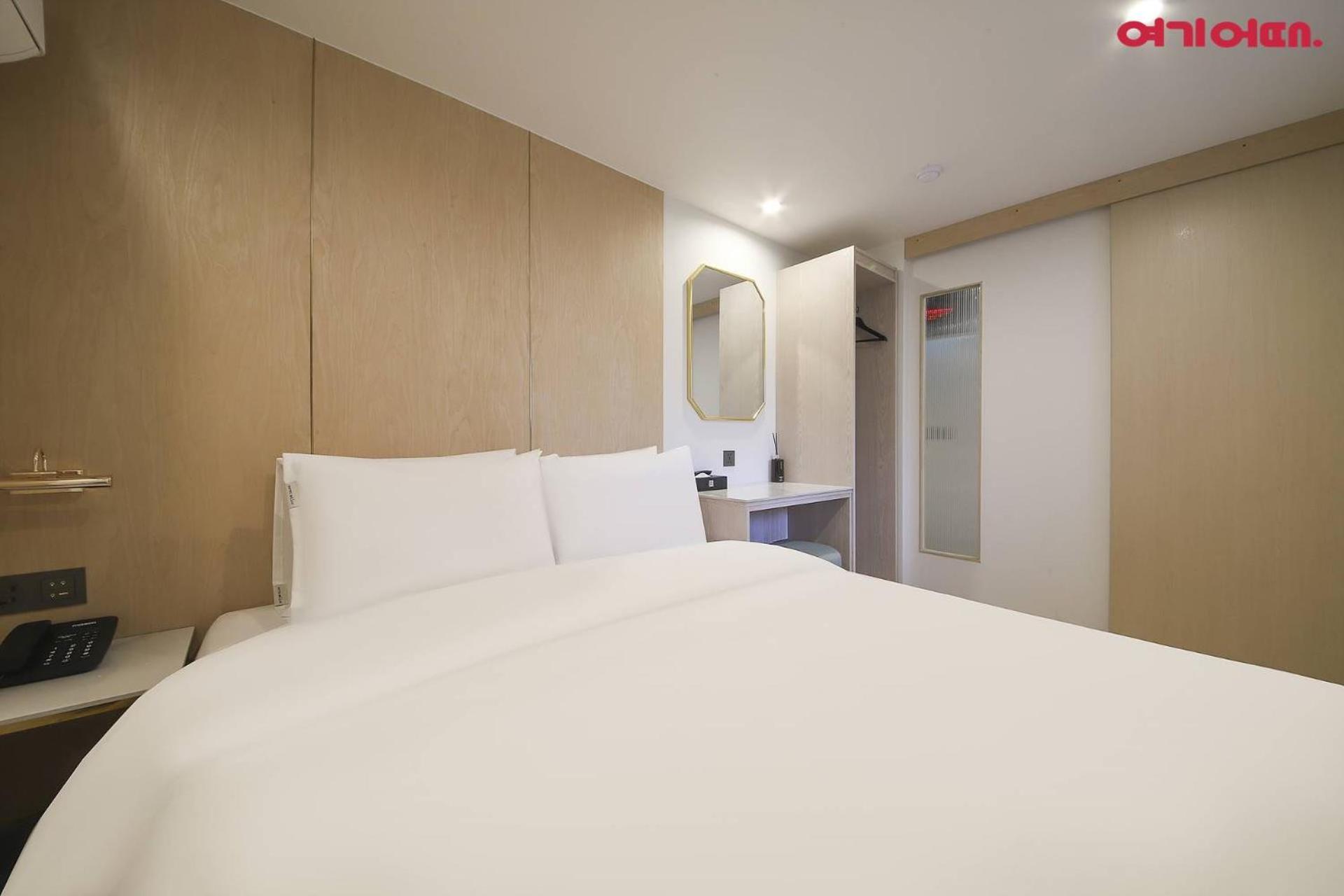 Hotel Bellus Busan Bagian luar foto