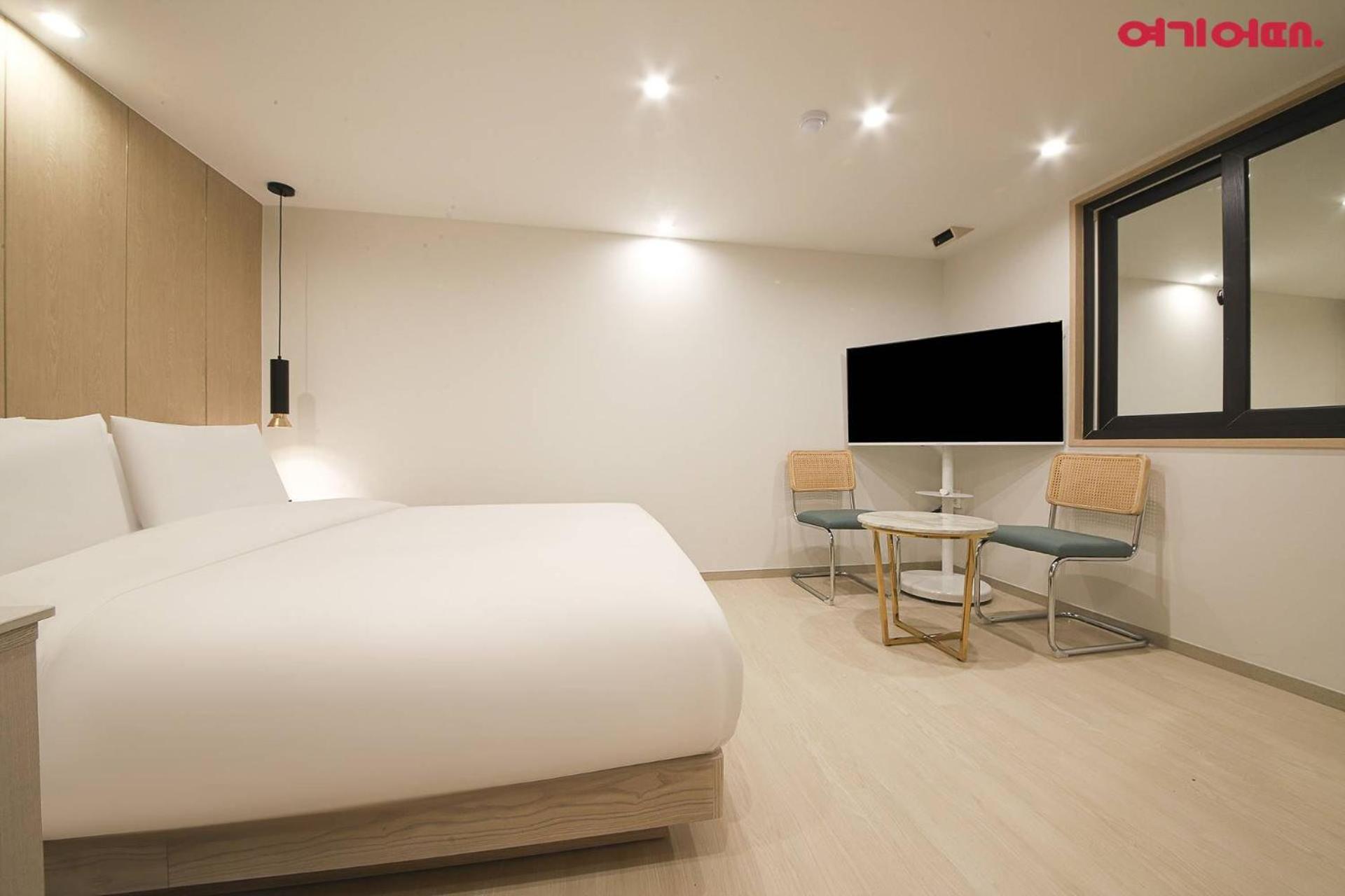 Hotel Bellus Busan Bagian luar foto