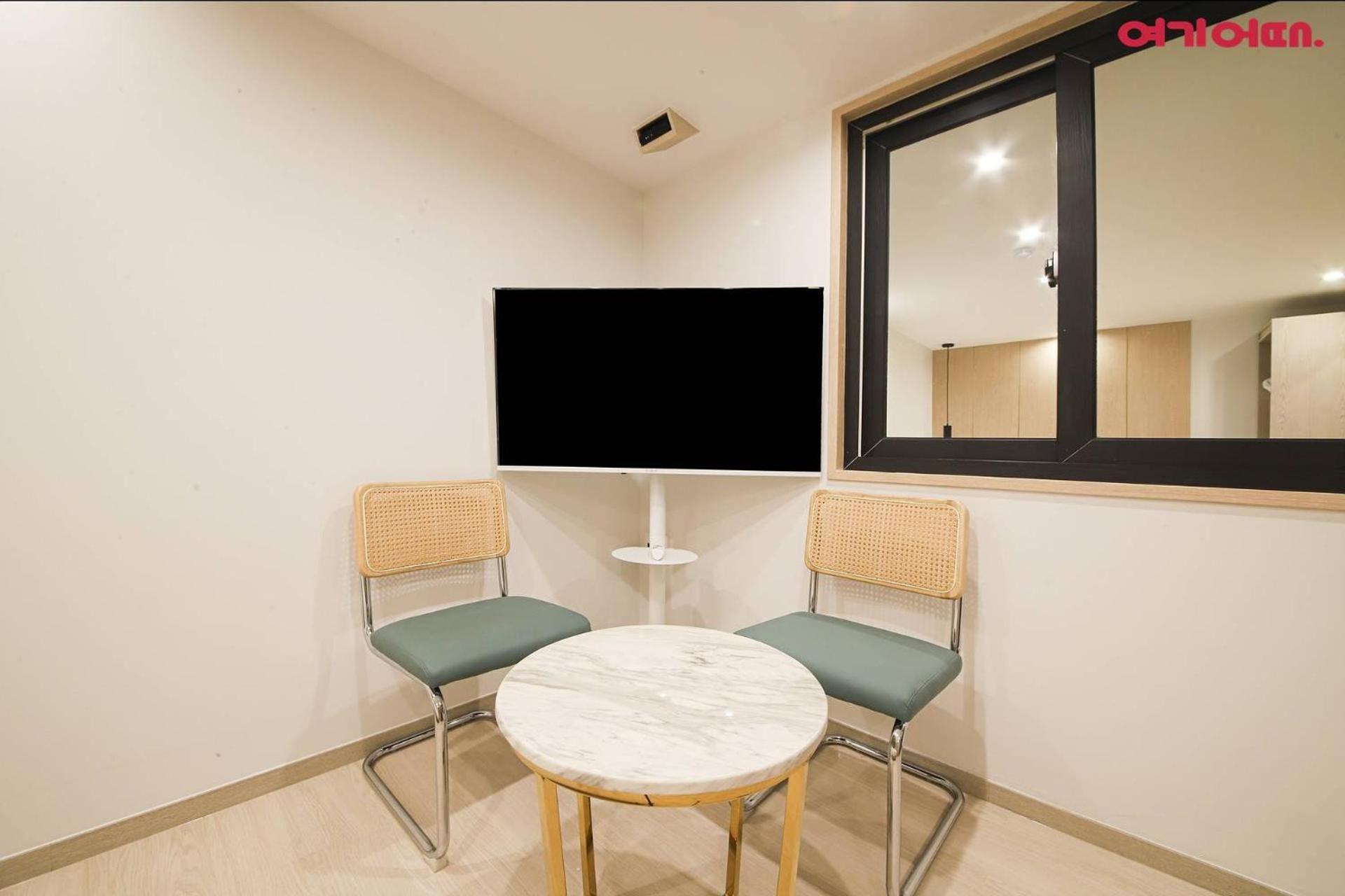 Hotel Bellus Busan Bagian luar foto