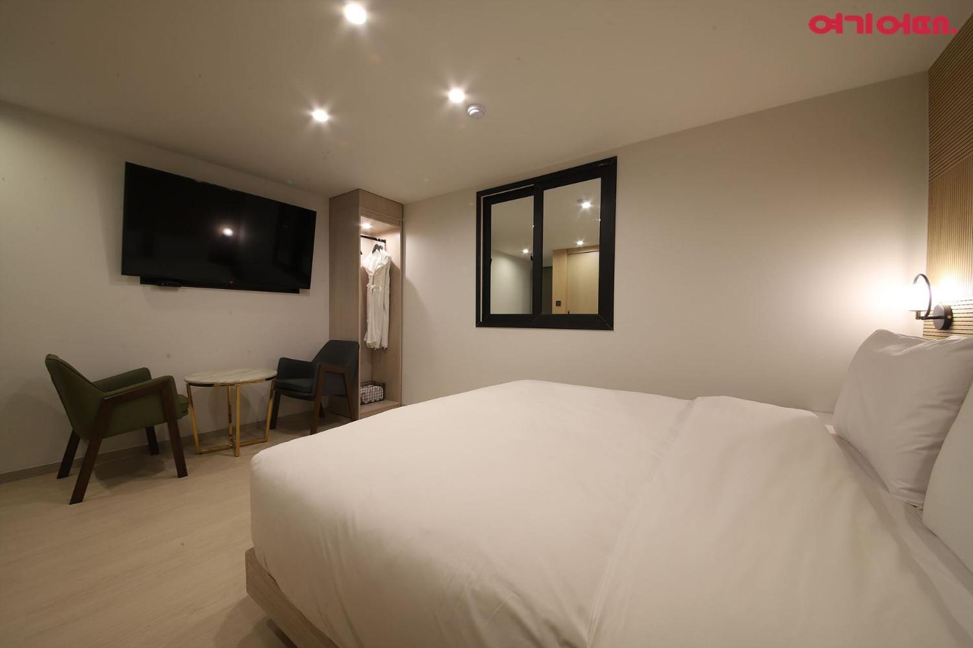 Hotel Bellus Busan Bagian luar foto