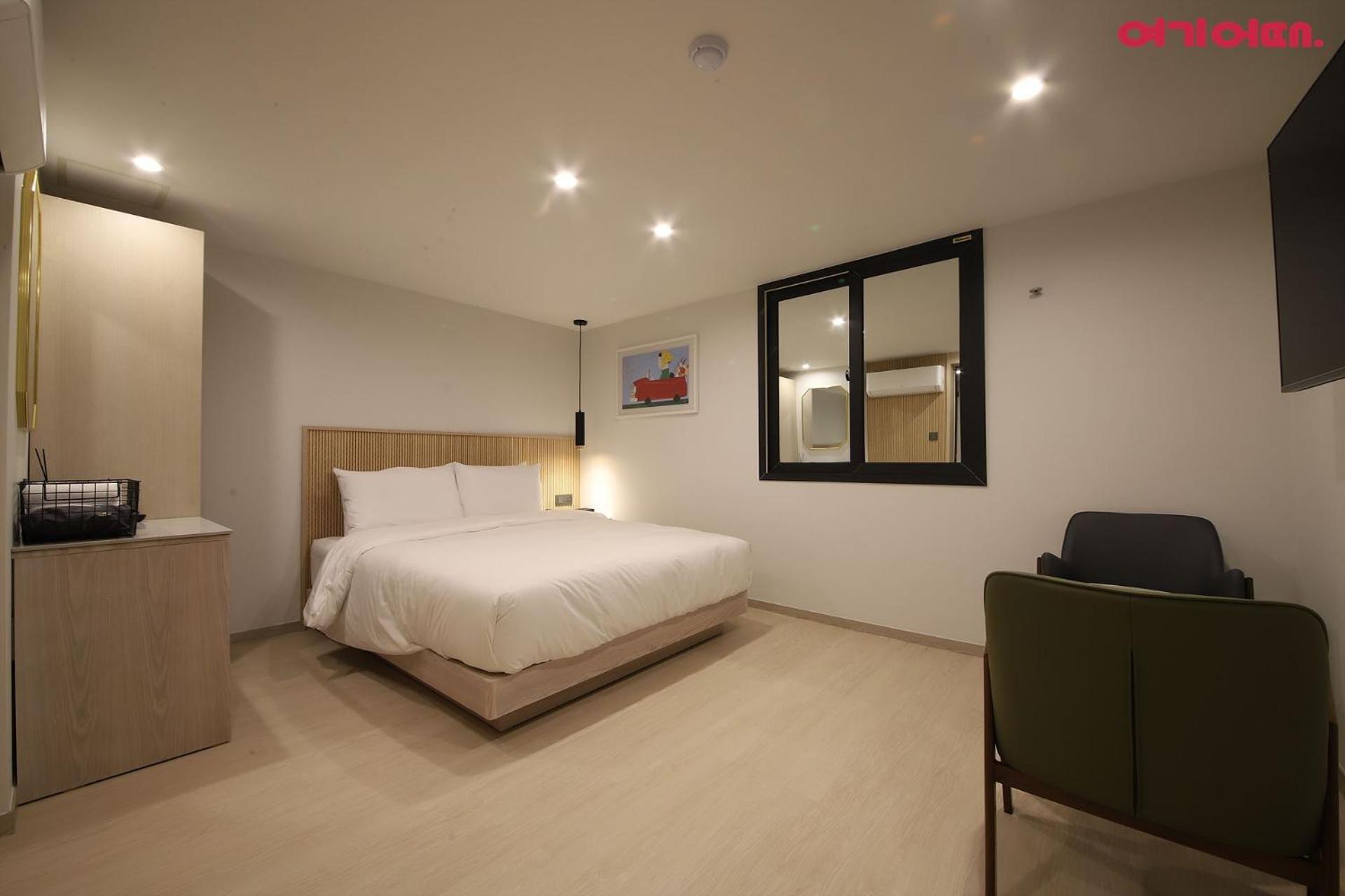 Hotel Bellus Busan Bagian luar foto