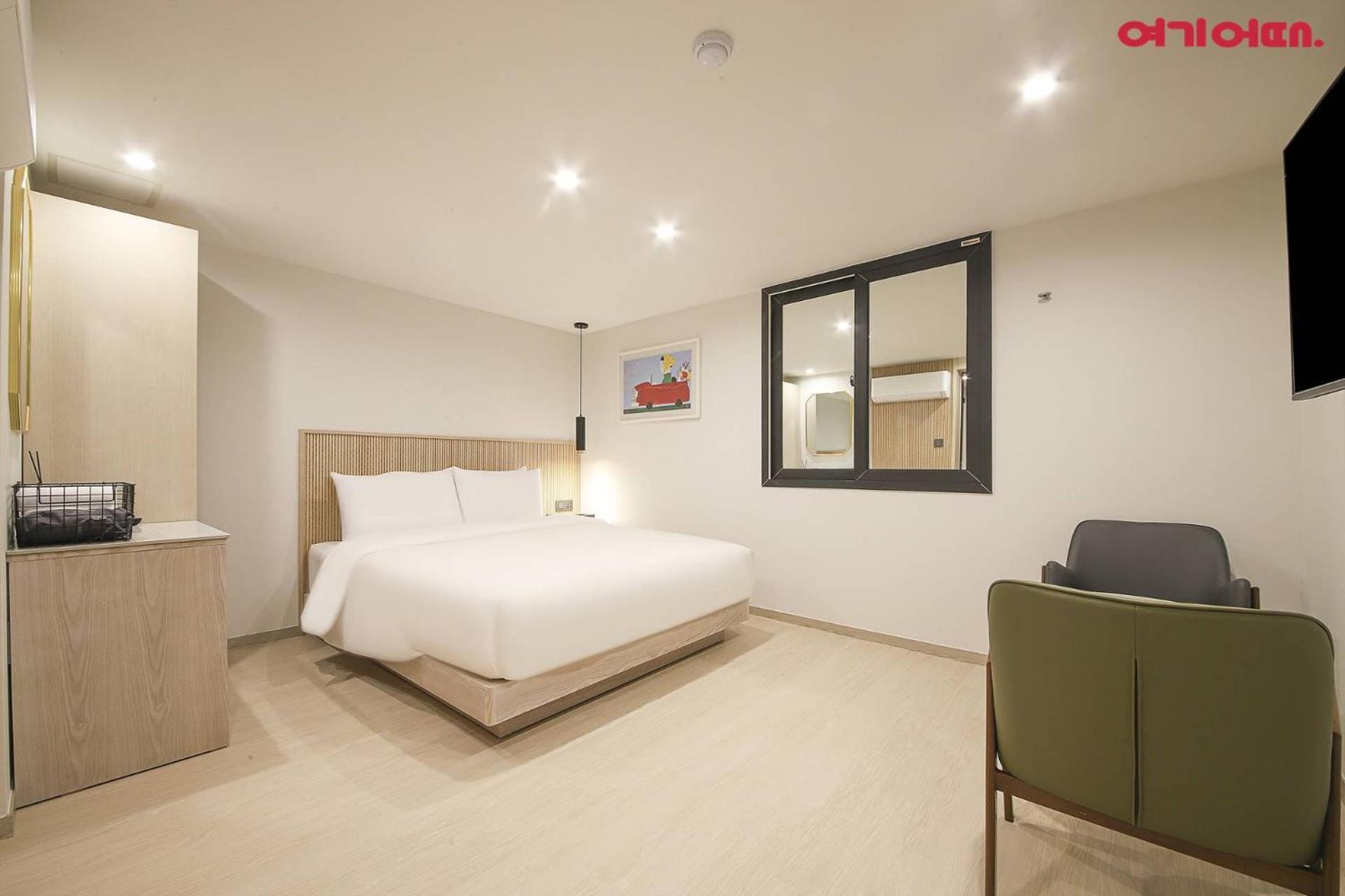 Hotel Bellus Busan Bagian luar foto