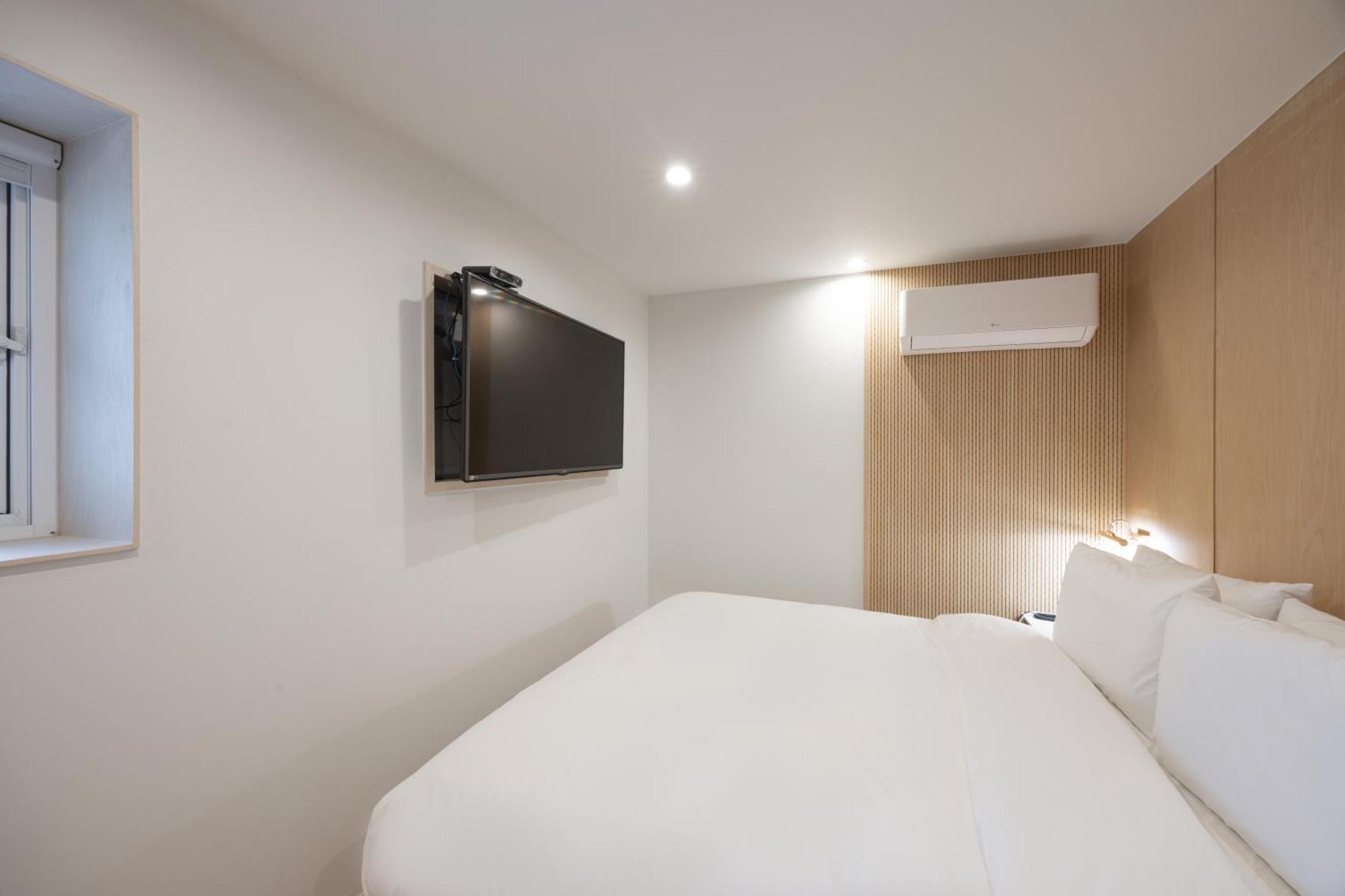 Hotel Bellus Busan Bagian luar foto