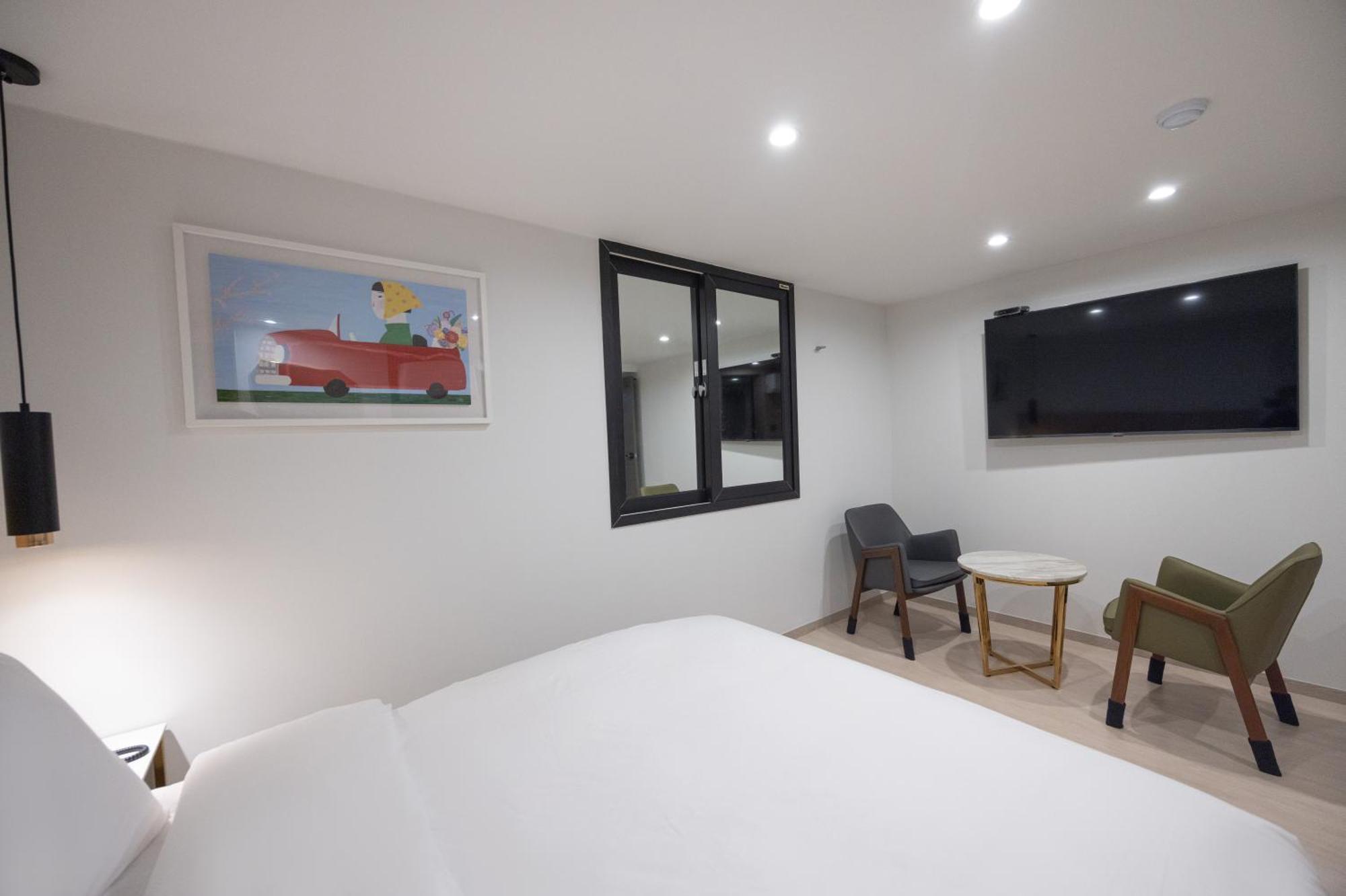 Hotel Bellus Busan Bagian luar foto