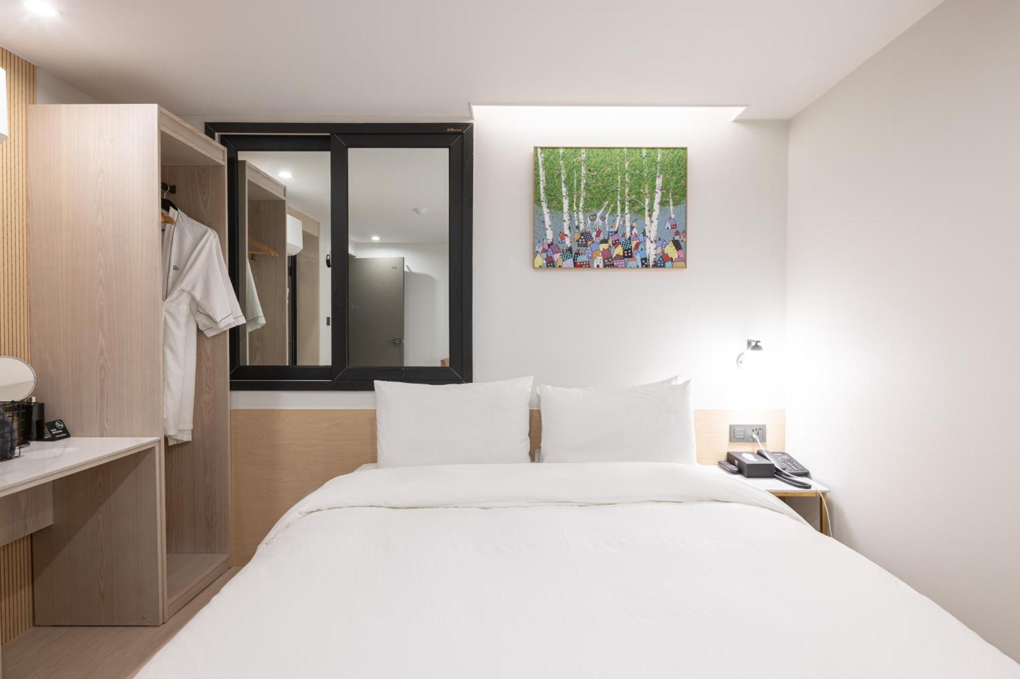 Hotel Bellus Busan Bagian luar foto