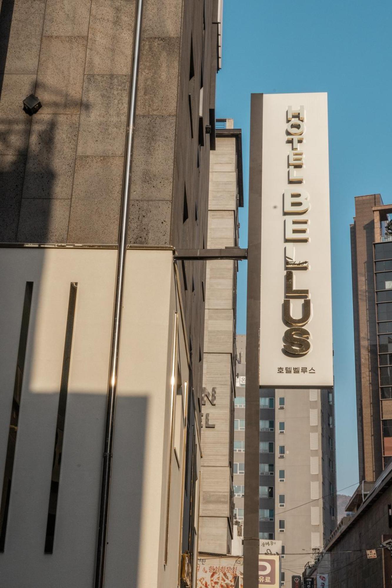Hotel Bellus Busan Bagian luar foto